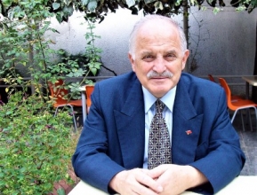 YAŞAYAN EDEBİYAT DEĞERİ │ HÜSEYİN ALBAYRAK